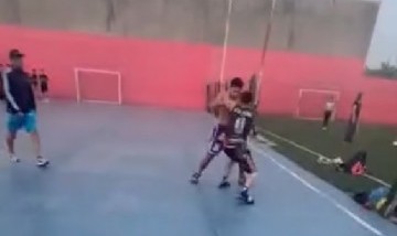 Merlo: brutal pelea en un complejo de fútbol terminó con un menor inconsciente tras una patada en la cabeza