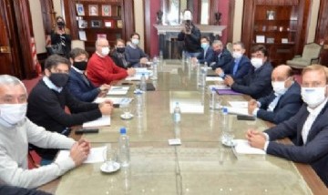 Juan José Mussi y otros Intendentes del conurbano se reunieron con Kicillof para analizar la situación del COVID 19