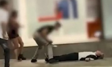 Dejaron inconsciente a un joven de una patada en la cabeza durante una salvaje pelea en Córdoba