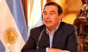 Valdés pidió un préstamo de 45 mil millones de pesos al Banco de Corrientes para pagar sueldos estatales