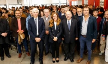 Desarrollo Social firmó un convenio para el financiamiento de los comedores de la UNLP