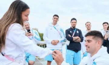 El pedido de casamiento de Pablo Simonet a Pilar Campoy en la Villa Olímpica