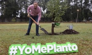 "Yo me planto": la llamativa campaña de un intendente que resiste el desembarco de Máximo Kirchner en el PJ bonaerense