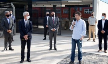 Posse y Meoni inauguraron la renovada estación de Villa Adelina
