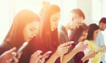 Centennials vs Millennials