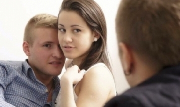 De qué se trata el "cuckolding", la práctica sexual que permite la infidelidad