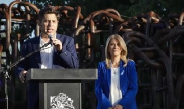 Axel Kicillof amenaza con ir a la Justicia por la Hidrovía: "Milei no puede privatizarla"
