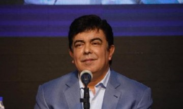 Fernando Espinoza: "Faltar el respeto al Papa es como manchar la bandera argentina"