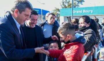 Massa, en la inauguración de la Estación Grand Bourg: "Traemos soluciones para los pasajeros"