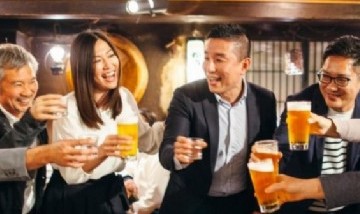 Polémica: el Gobierno de Japón quiere que los jóvenes beban más alcohol