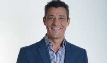 El periodista Guillermo Favale se lanzó como candidato a intendente por el Frente Renovador