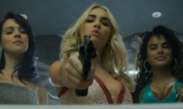 ¡Lali bomba!: Netflix lanzó el tráiler y la fecha de estreno de la serie Sky Rojo