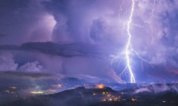 Récord mundial: El rayo de más larga duración de la historia cayó en Argentina