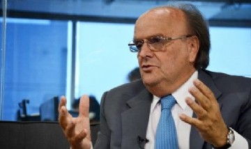 De Mendiguren: "La oposición prendió fuego la casa, se fue y ahora, corta la manguera"