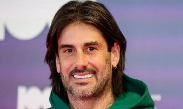 Melendi vuelve a la Argentina: cuándo toca en el Movistar Arena y dónde comprar las entradas