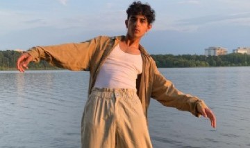 Se lanza como cantante Curtis Waters, el joven que rompió récords mundiales en Tik Tok