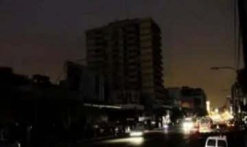 Preguntas, respuestas y sospechas después del apagón que dejó a dos países sin electricidad