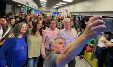 Esteban Paulón no logró una banca en el Senado porteño pero reafirmó su compromiso desde Diputados