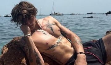 Felipe Fort presentó a su novia modelo con fotos románticas desde España: quién es Mary Di