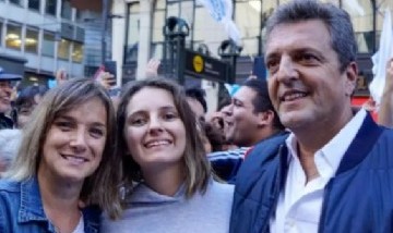 Sergio Massa reapareció en la marcha universitaria: "Vine a acompañar a mis hijos"