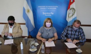 La provincia de Santa Fe firmó un convenio con el INTA para la investigación del uso medicinal del Cannabis