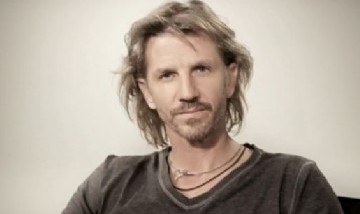 Facundo Arana compartió un tierno video de su hijo Yaco haciendo música
