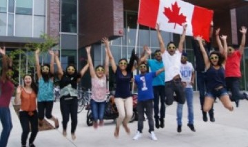 Canadá paga 8200 dólares a los argentinos que quieran estudiar en el país, ¿cómo aplicar?
