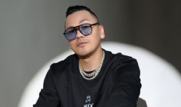 A ritmo de vallenato NIGGA presenta su nuevo sencillo "AY AMOR"
