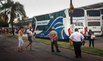 Tres choferes de un viaje de egresados dieron positivo para cocaína