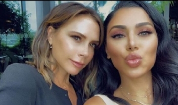 Victoria Beckham (@victoriabeckham)