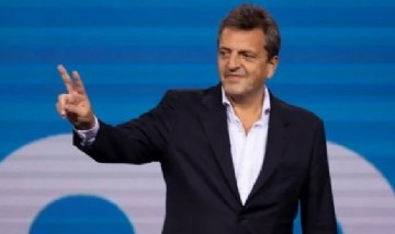 Massa: "La gente no se equivoca, en todo caso la estafan"