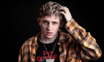 Dillom sorprendió al contar la experiencia más rara con un fan: "Tomatelá flaco"