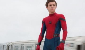Tom Holland confesó que robó objetos de los rodajes de Spider-Man