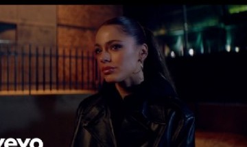 TINI - Carne y Hueso (Official Video)