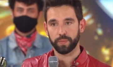 Agustín Sierra habló sobre su duro momento personal durante la gala del Cantando 2020