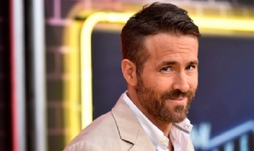 Los reflejos de superhéroe salvaron a Ryan Reynolds en Brasil