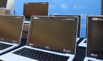 El Gobierno entrega medio millón de computadoras gratis a estudiantes: quiénes las recibirán