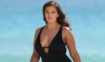 Vogue presenta su primera tapa con una modelo extra large