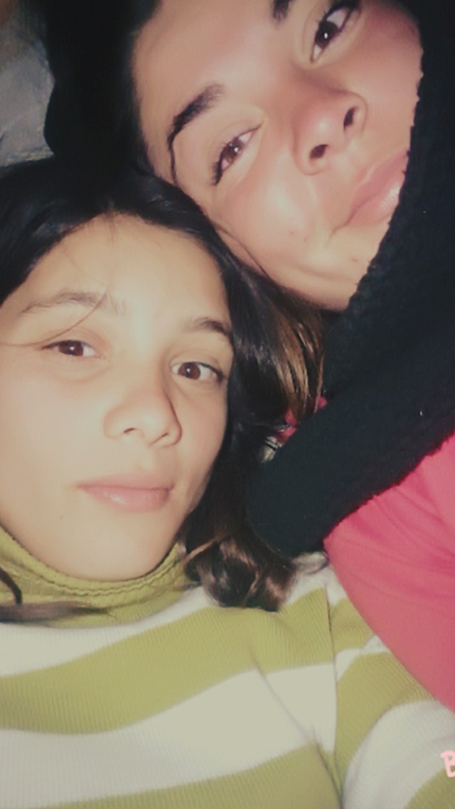 Paola y Gisel Sanchez