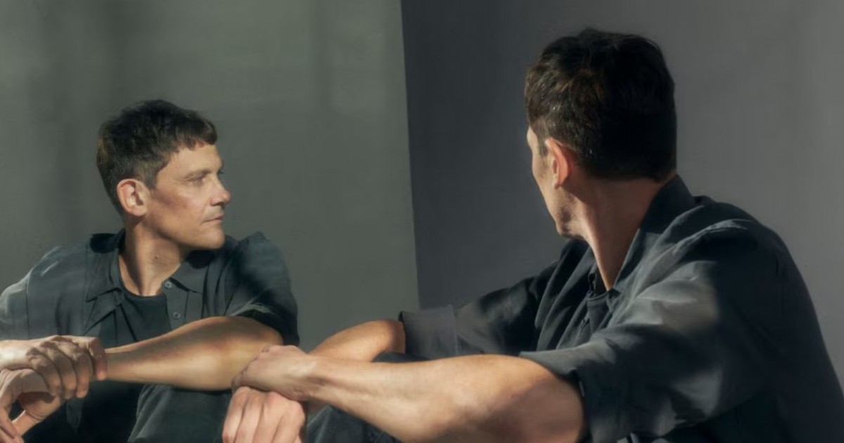 El productor y músico uruguayo, referente de Bajofondo y Peyote Asesino, une todas sus influencias en un disco que mezcla electrónica, hip hop, candombe y pop latinoamericano.