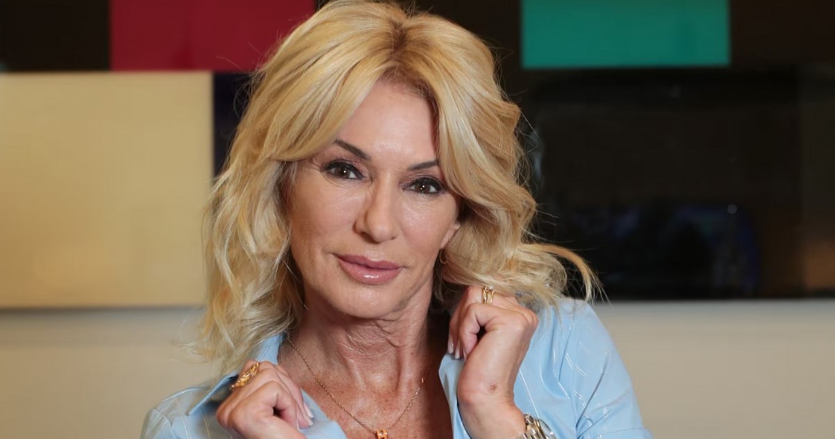 Se difundieron mensajes de WhatsApp en los que el investigado por el caso de la criptomoneda propone publicaciones pagas en redes sociales.