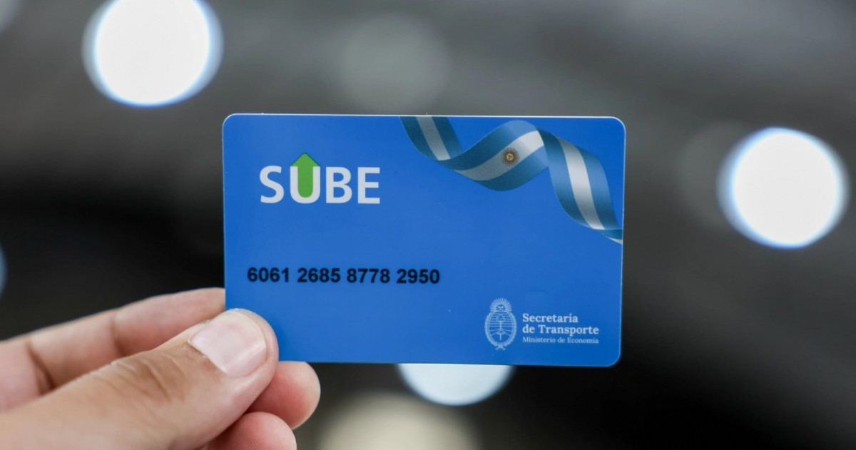 Los concejales estudian distintas alternativas para incorporar publicidad comercial en los colectivos urbanos y destinar los recursos obtenidos al financiamiento del transporte público.