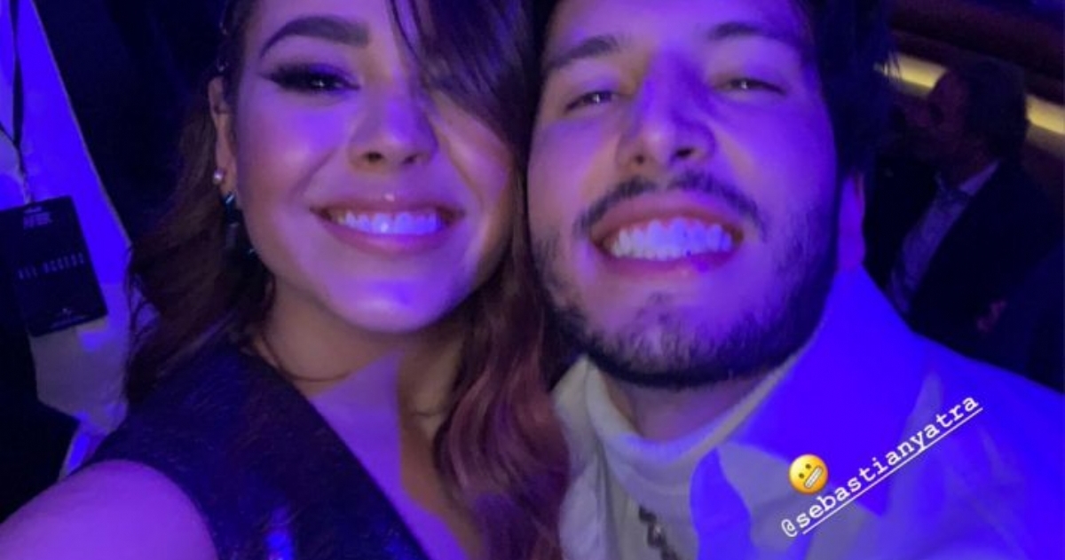 Los rumores de romance entre la mexicana y Yatra comenzaron en 2018, cuando se los vio muy cariñosos en los "Latin Grammy".