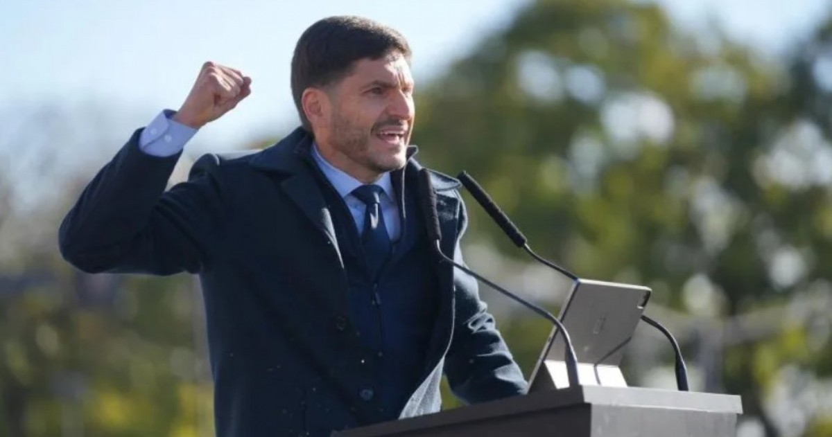 Maximiliano Pullaro sostuvo que en Santa Fe habría actuado con mayor rapidez frente a una situación similar y reclamó respuestas judiciales para despejar dudas.