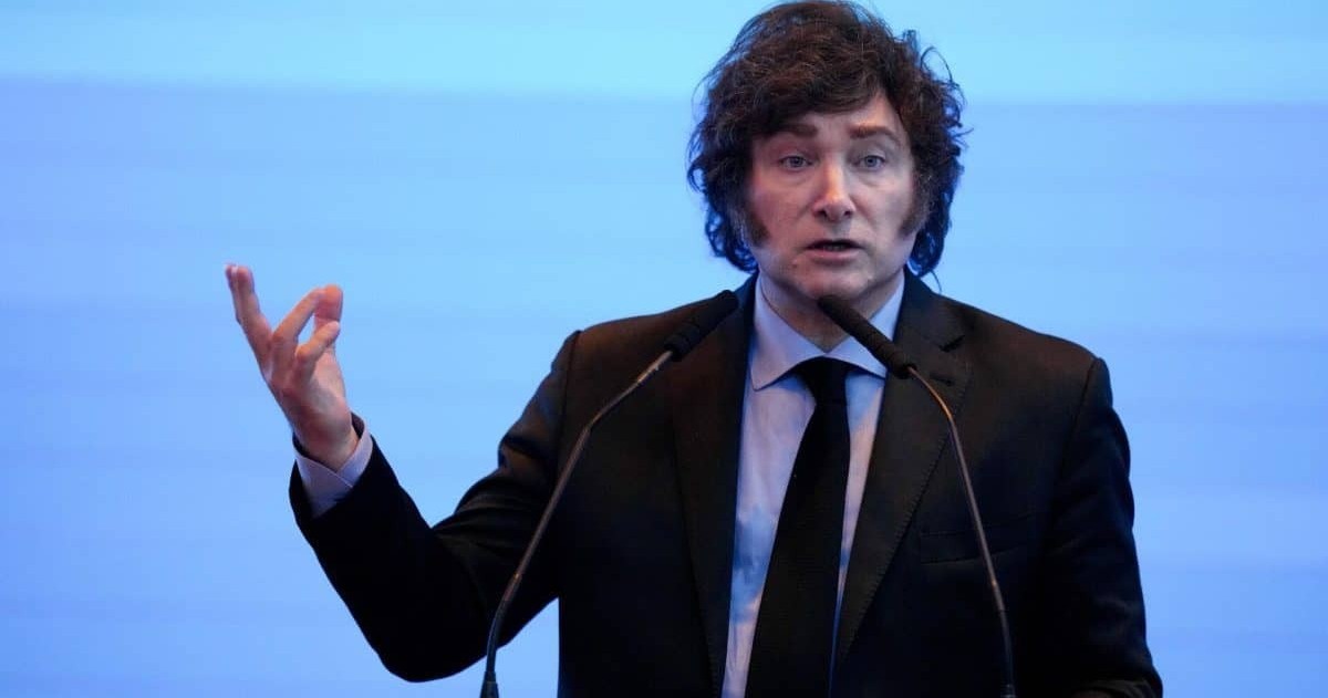 Un estudio de Zubán-Córdoba muestra que más de la mitad de los argentinos tiene una imagen negativa del presidente y su hermana, y que el oficialismo podría perder las elecciones de octubre si no cambia el rumbo.