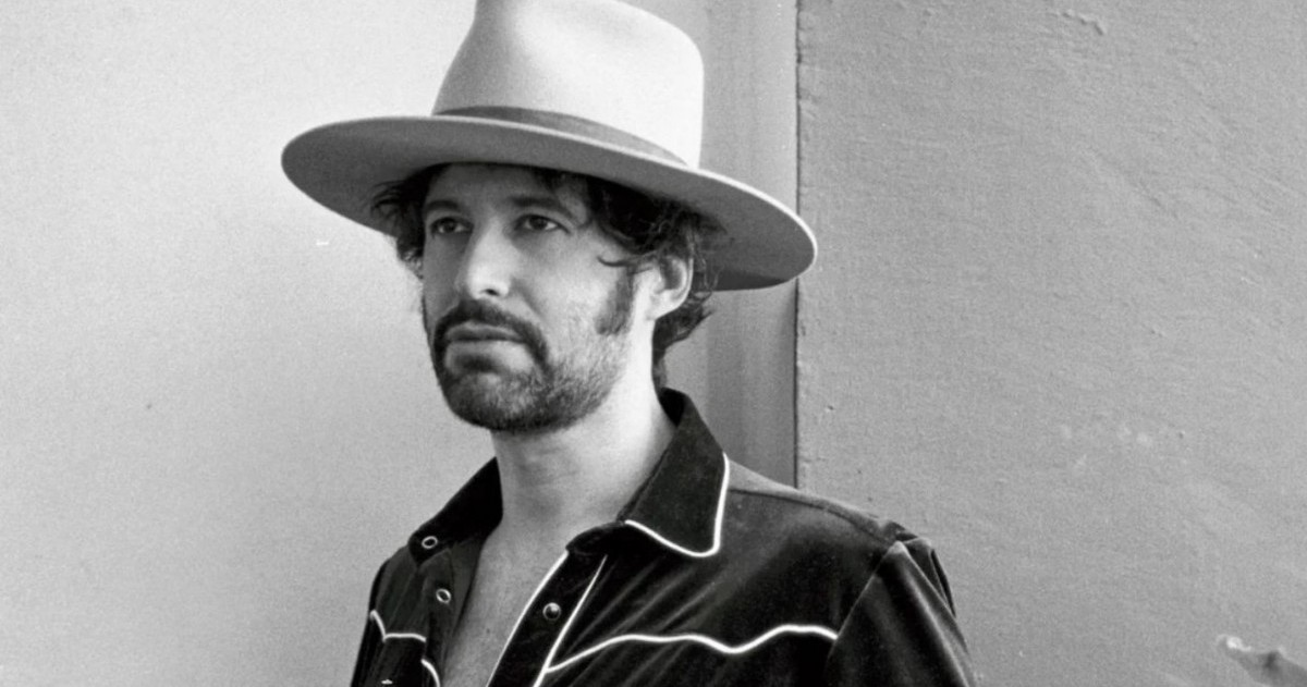 Adan Jodorowsky, conocido artísticamente como Adanowsky, se presentará el 4 de noviembre en La Trastienda de Buenos Aires.