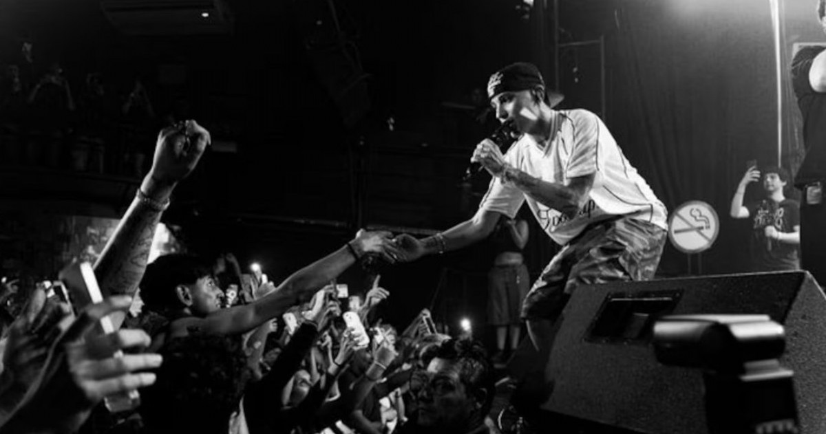 FRO!, una de las figuras emergentes de la música urbana argentina, llevará su nuevo álbum "#bigsteppa" al escenario de C Art Media el próximo 2 de octubre.