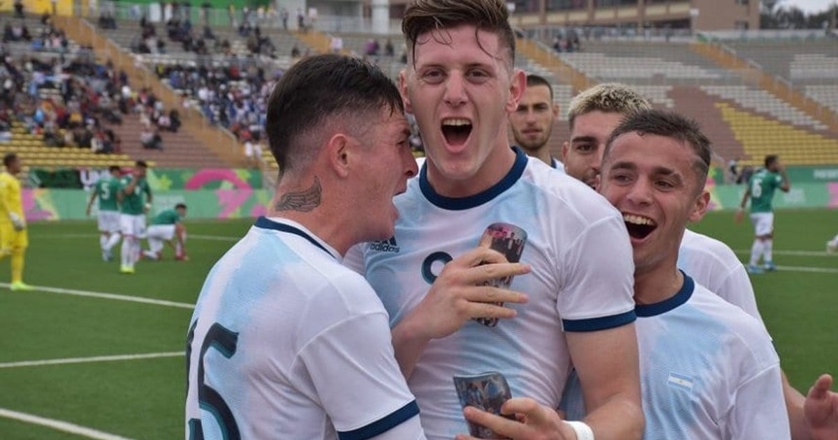 El juvenil Adolfo Gaich fue la figura del seleccionado sub-23 y marcó el camino hacia la presea dorada.