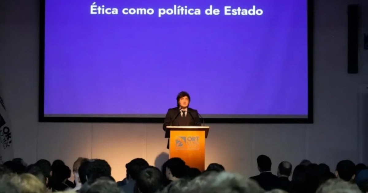 Javier Milei habló ante estudiantes de la Escuela ORT y volvió a cargar contra periodistas y opositores durante una exposición que recibió cuestionamientos por su contenido político.