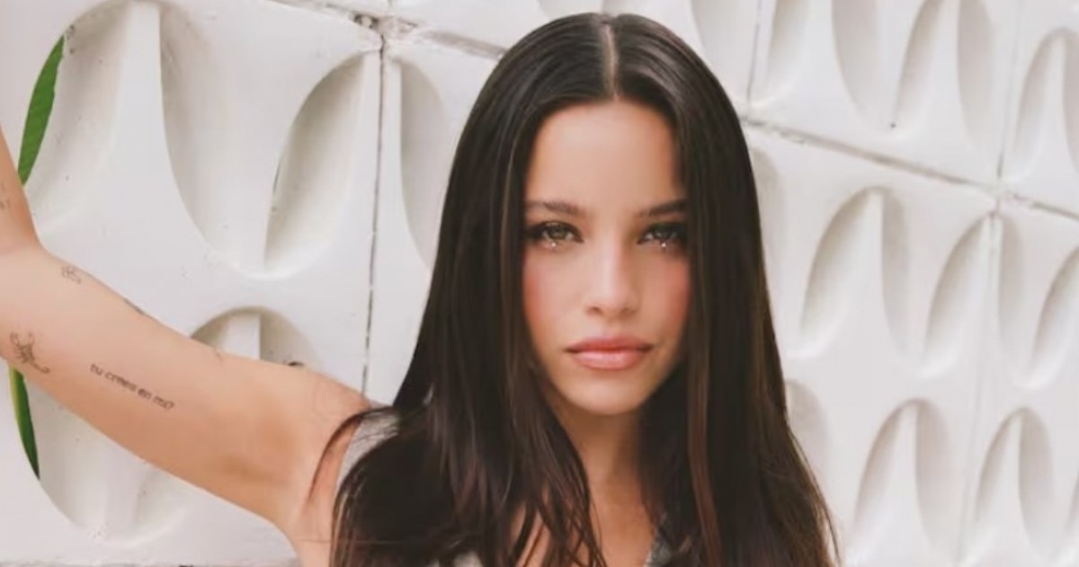 La cantante Emilia Mernes reapareció en sus redes con un video grabado en su departamento, pocos días después de quedar envuelta en distintas versiones sobre su vida personal.